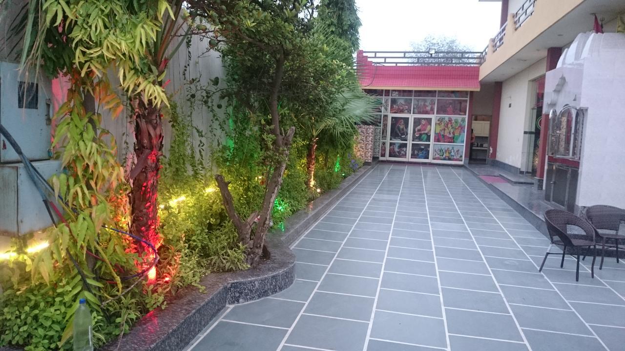 Primrose Hotel And Restaurant Sonipat Exterior photo